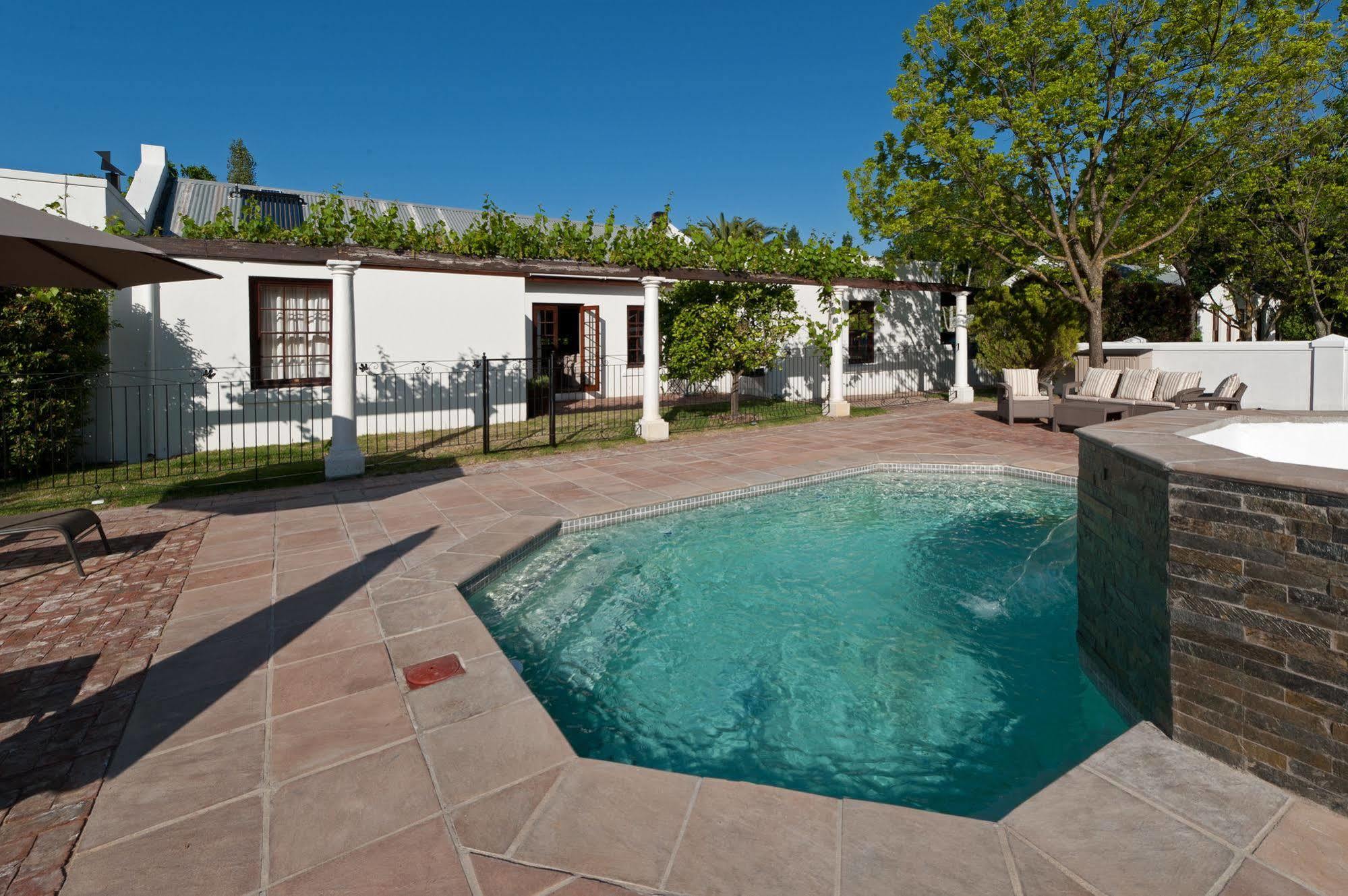 פרנצ'הוק La Galiniere Guest Cottages מראה חיצוני תמונה
